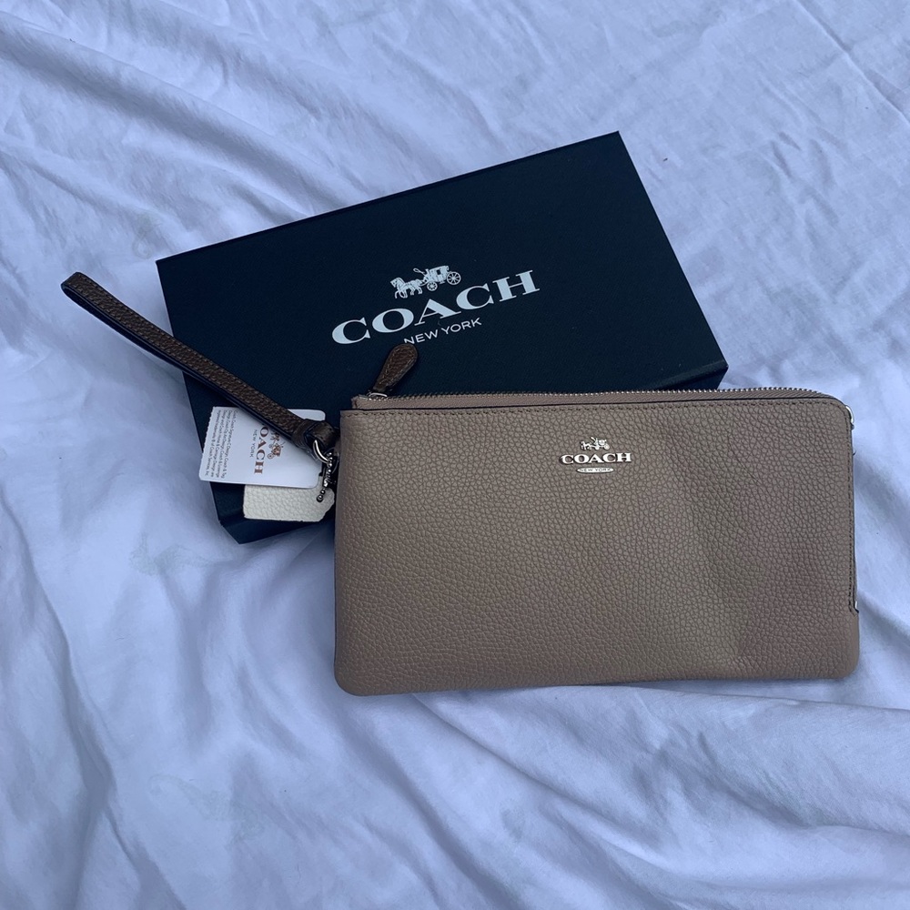 Two toned brown coach wallet - NWT